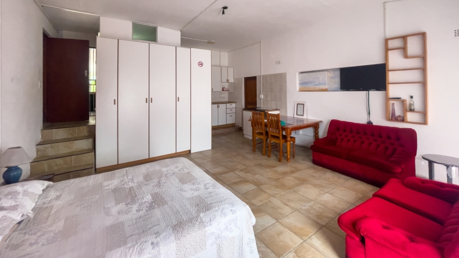 6 Bedroom Property for Sale in Hersham Western Cape